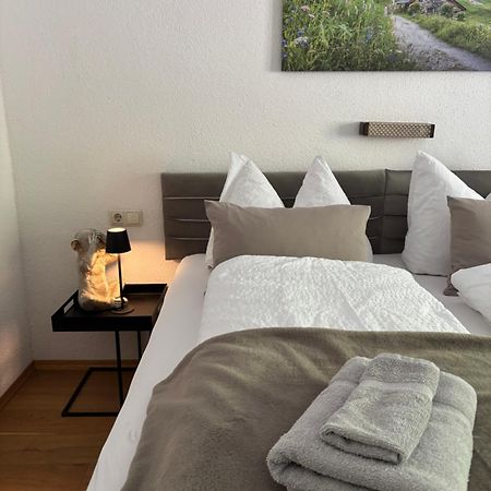 Lechtaler Alpenblick Landeck - Privatzimmer & Ferienwohnung Eksteriør billede