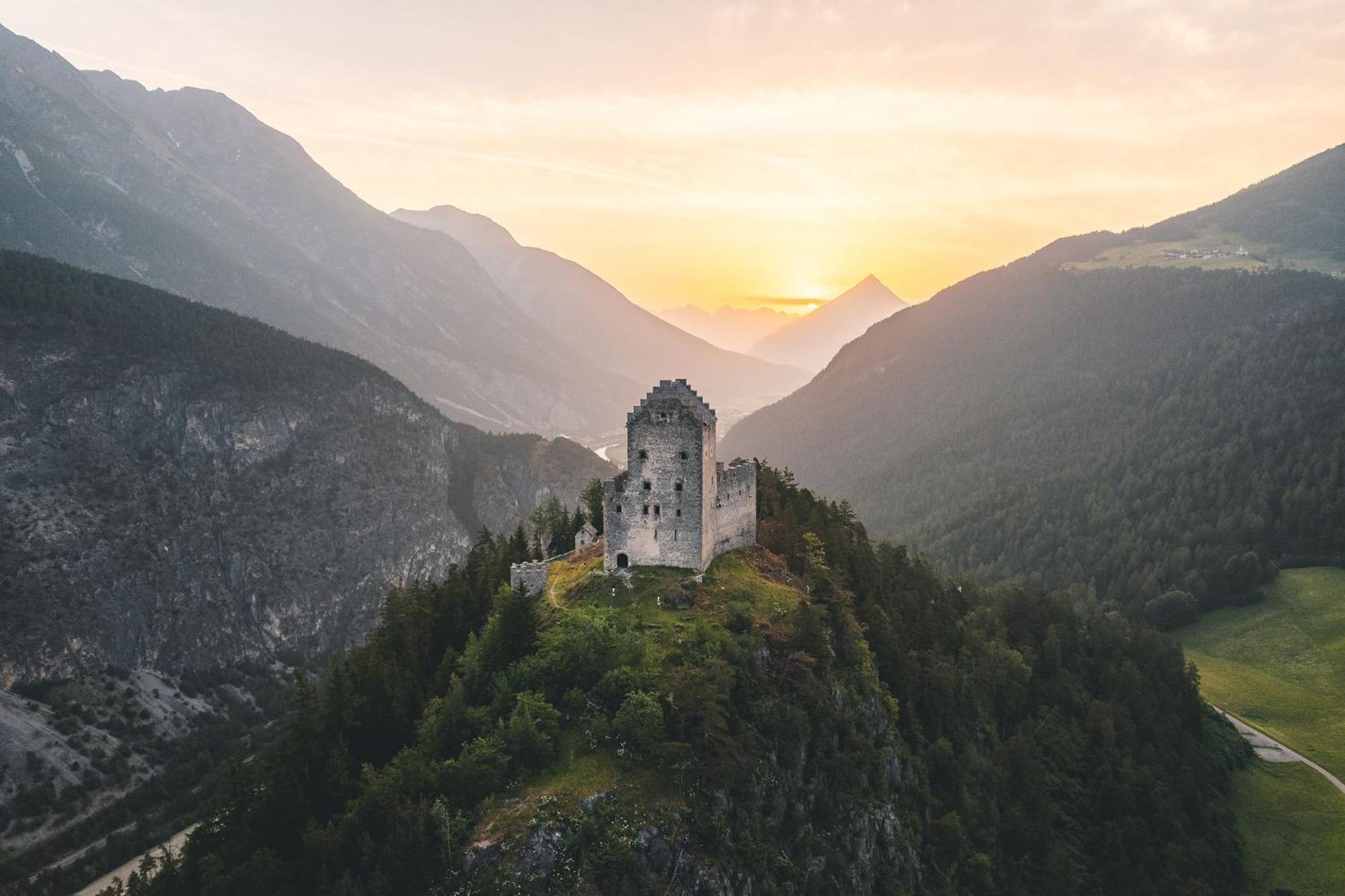 Lechtaler Alpenblick Landeck - Privatzimmer & Ferienwohnung Eksteriør billede