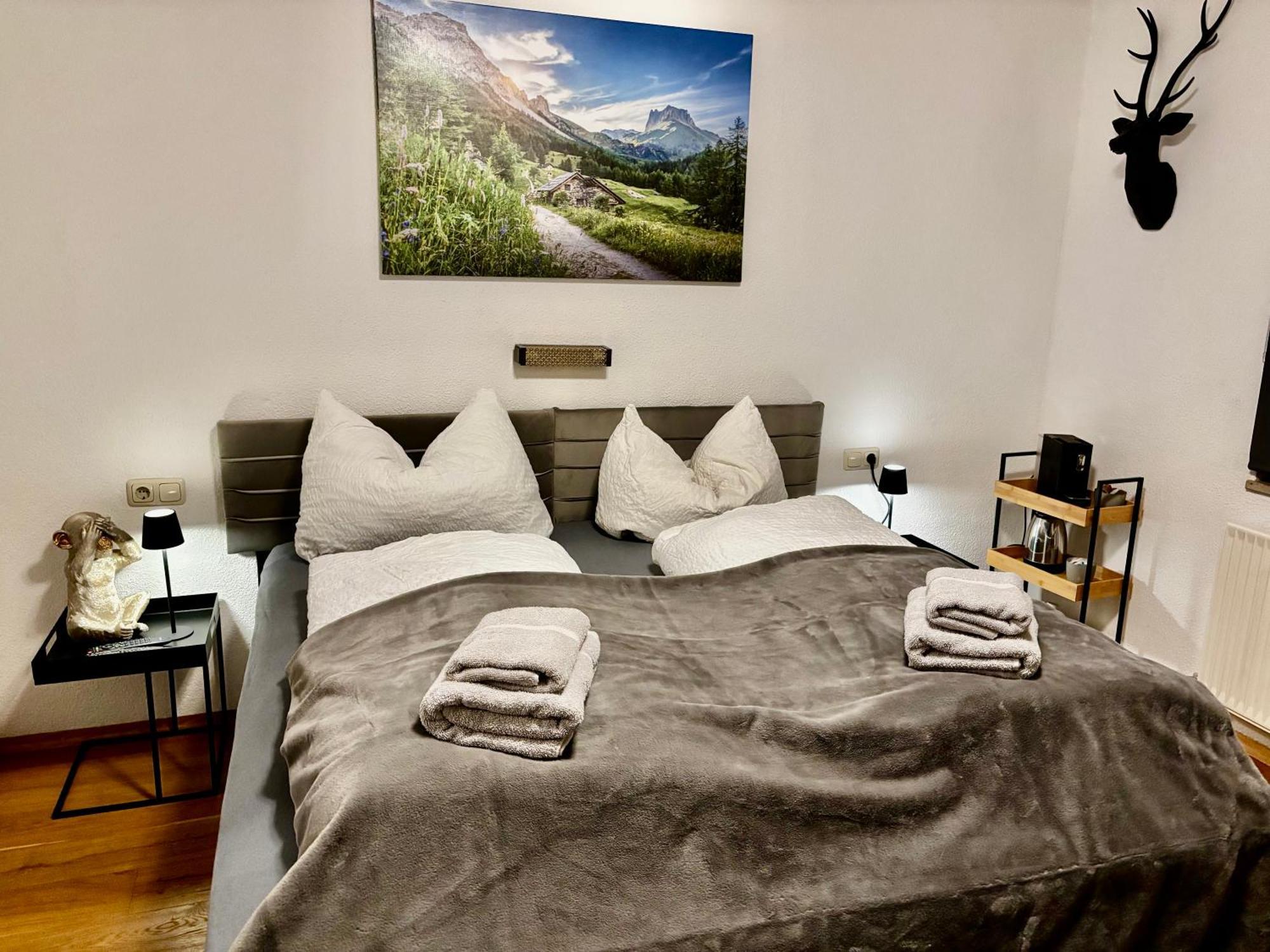 Lechtaler Alpenblick Landeck - Privatzimmer & Ferienwohnung Eksteriør billede