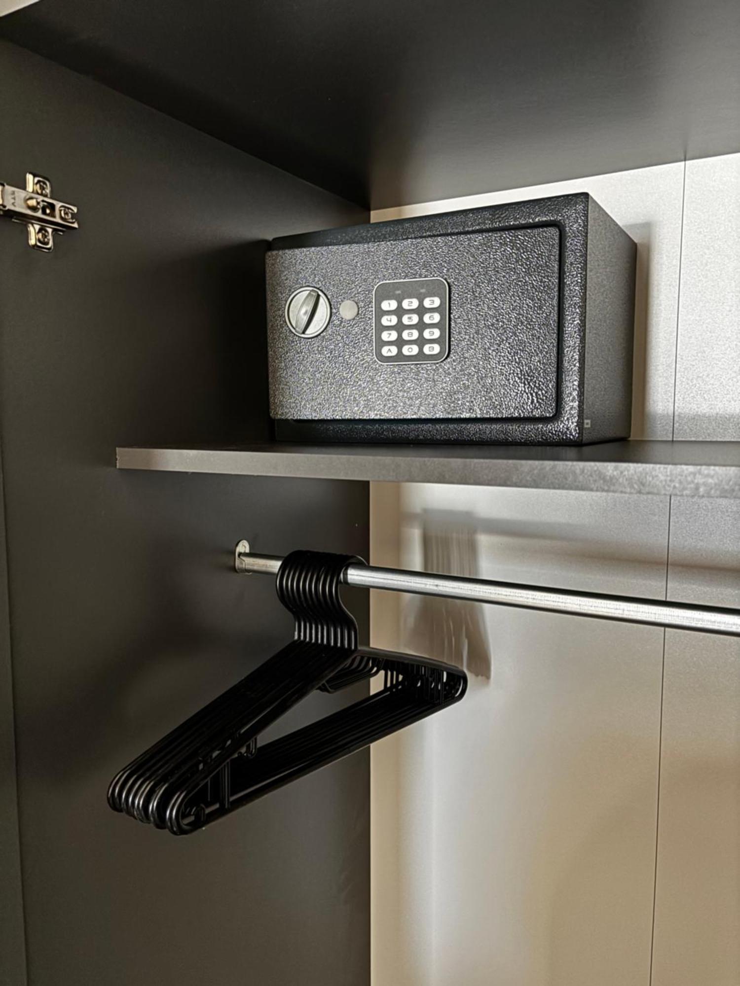 Lechtaler Alpenblick Landeck - Privatzimmer & Ferienwohnung Eksteriør billede